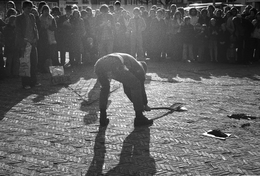 image Thom Puckey 30 photos. Solo performance. 'Speech on Behaviouralism', The Market Square, Middelburg. 13