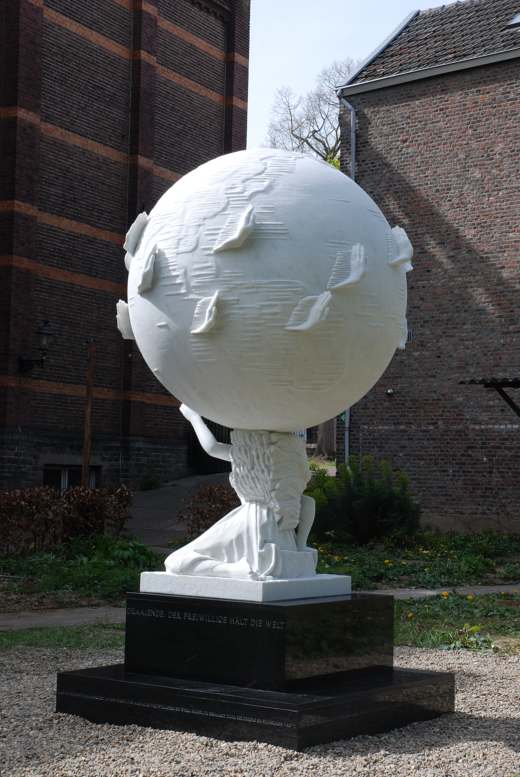 image Thom Puckey Monument for the Volunteer, Maastricht 2