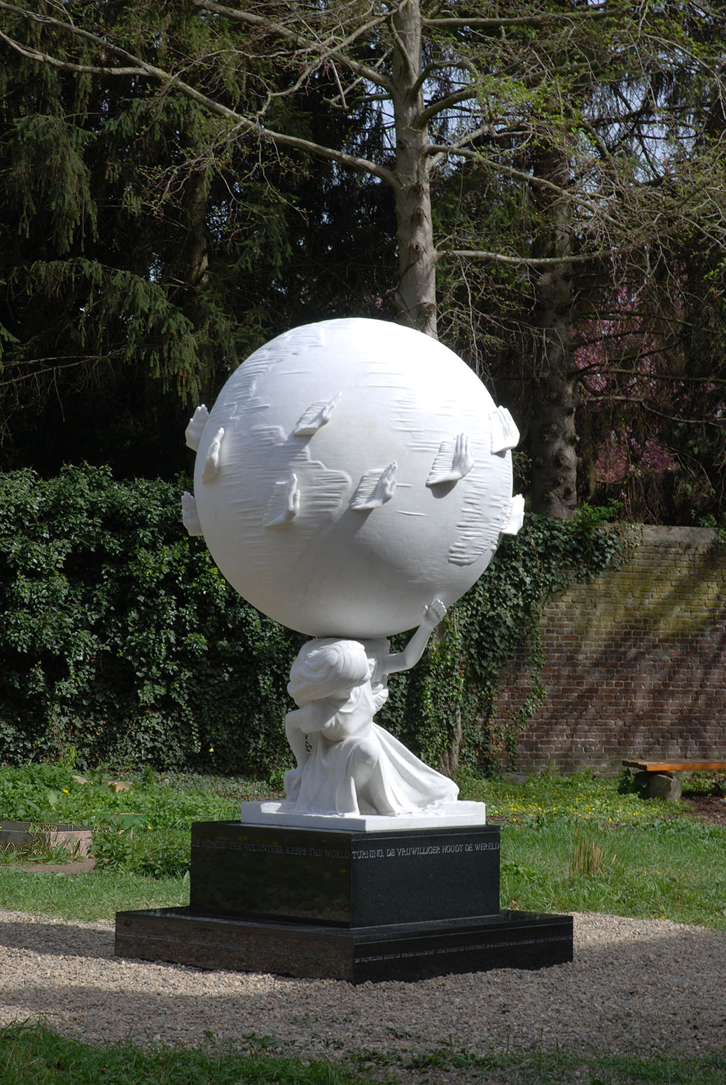 image Thom Puckey Monument for the Volunteer, Maastricht 1