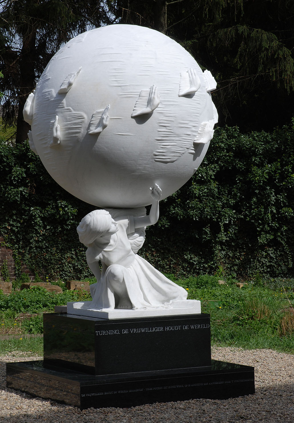 Monument for the Volunteer, Maastricht by Thom Puckey