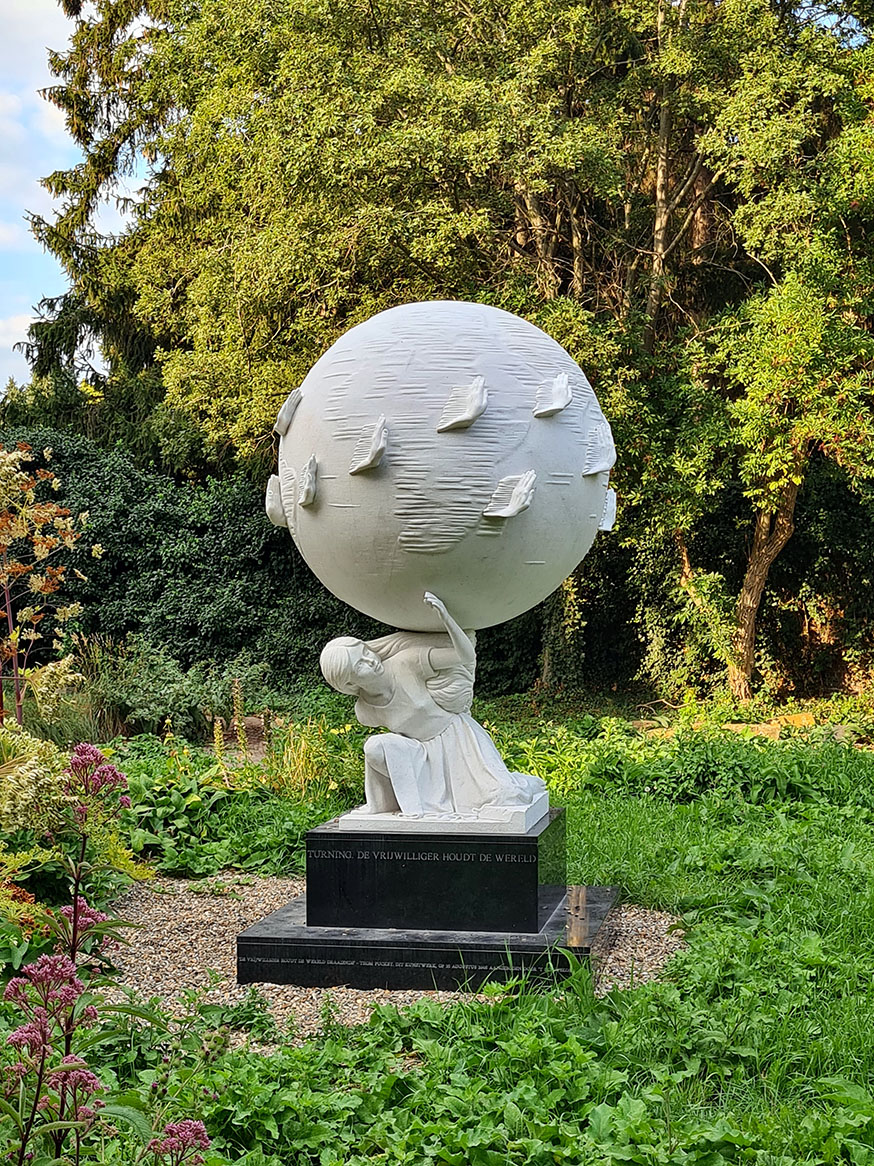 image Thom Puckey Monument for the Volunteer, Maastricht 4